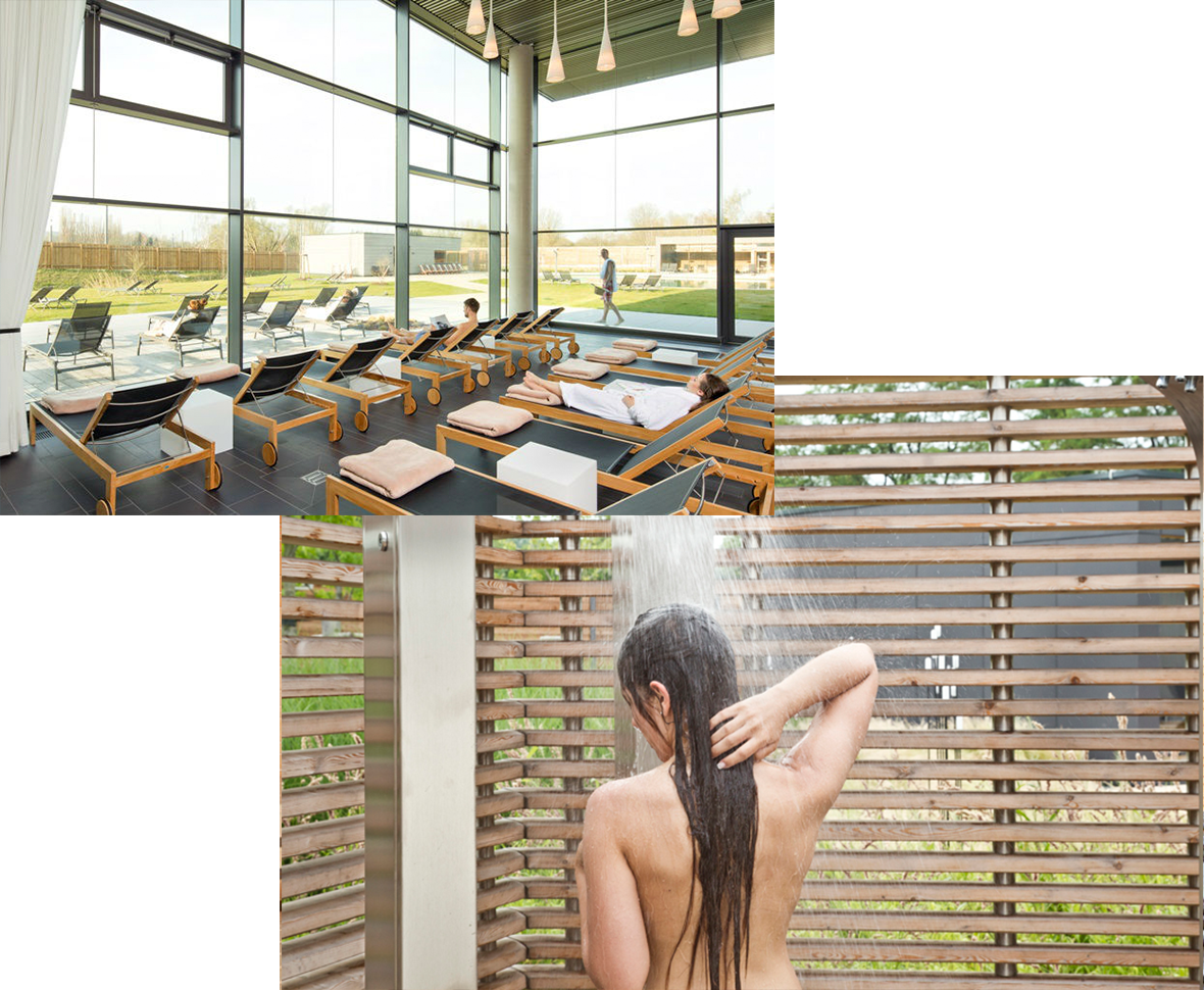 Moderner Ruheraum der Wasserwelt mit großen Glasfronten, bequemen Liegen und Blick auf die Saunagarten-Landschaft und Außendusche im Saunagarten der Wasserwelt mit natürlichem Sichtschutz aus Holz und erfrischendem Wasserstrahl